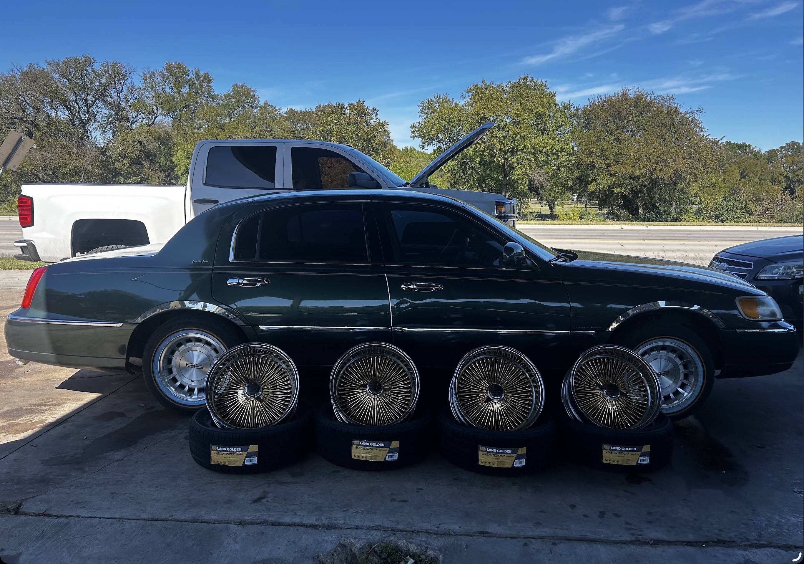 Lincoln with rims